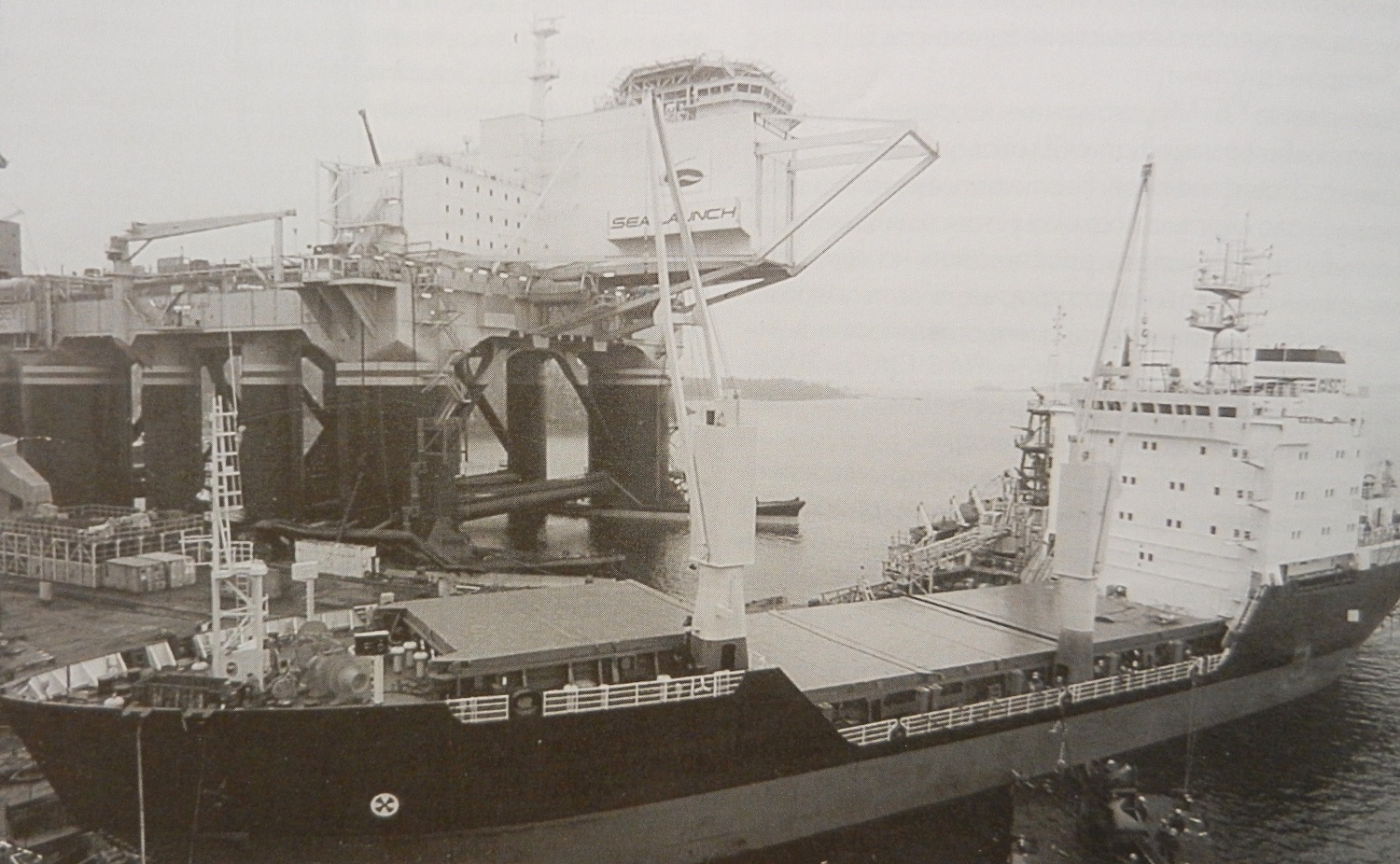 Капитан Рынцын, Sea Launch Commander. Книги, фотоальбомы и периодические издания