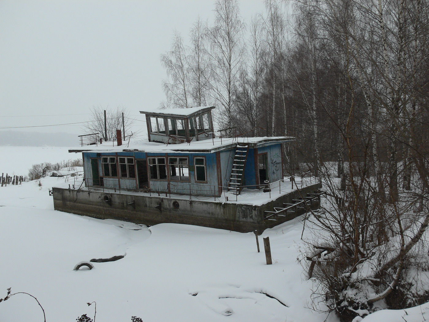 Дебаркадер (Красное-на-Волге)