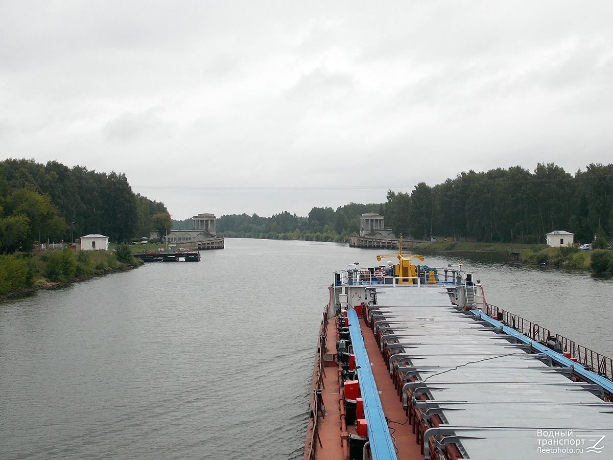 Moscow Canal, View from wheelhouses and bridge wings