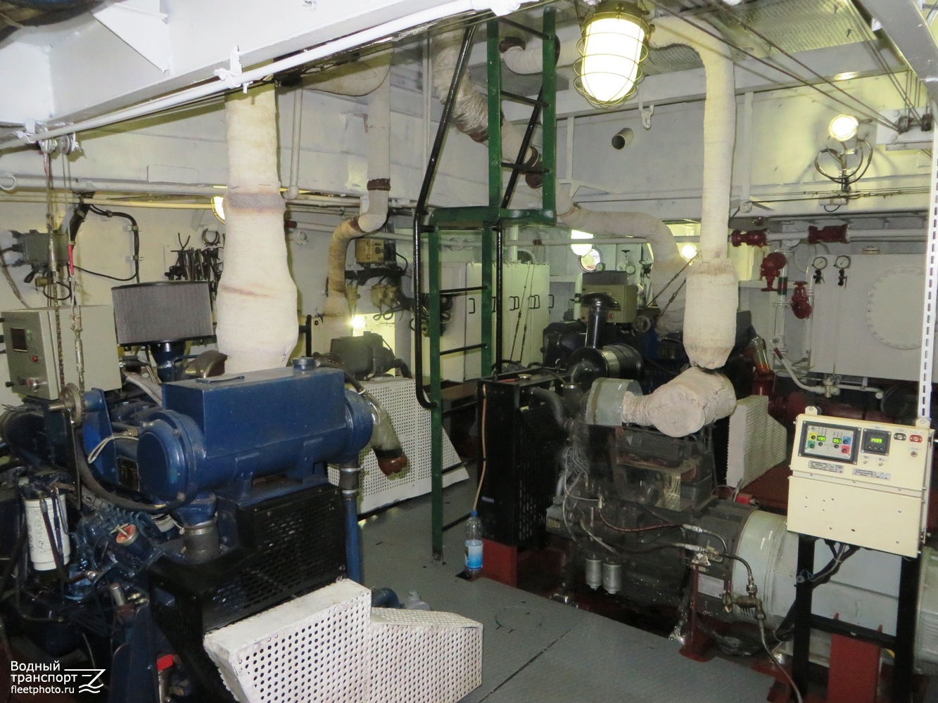 СТ-57. Engine Rooms