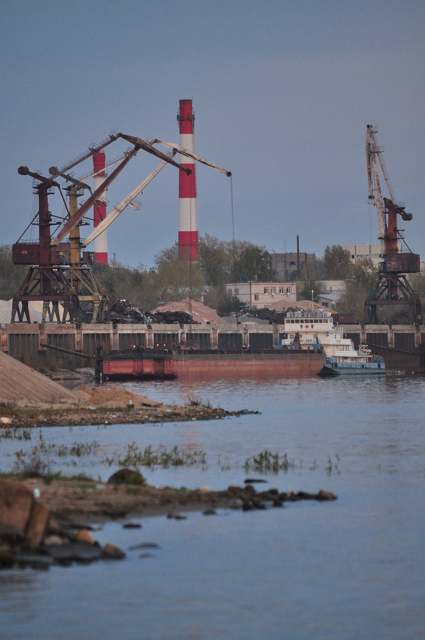 Неопознанное судно - проект Р-156, ОТ-2417. Russia - Volga Basin