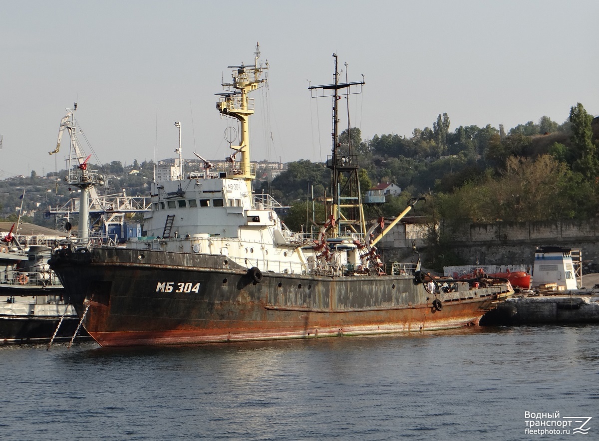 МБ-304