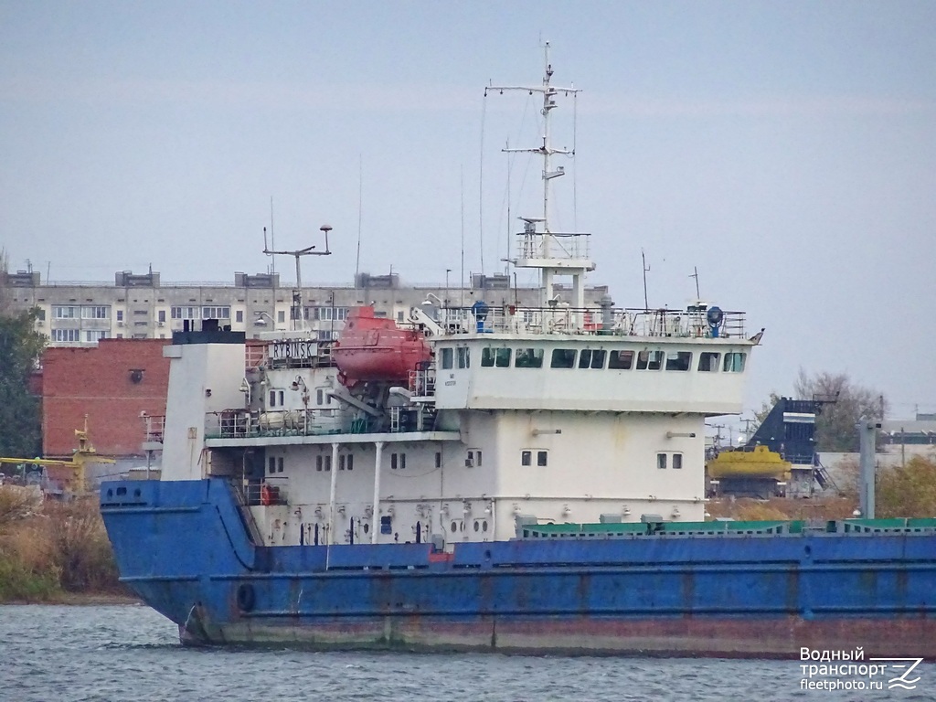 Рыбинск. Vessel superstructures