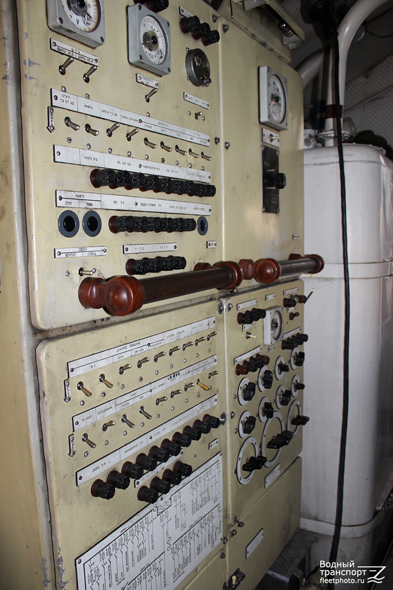 Восход-74. Engine Rooms