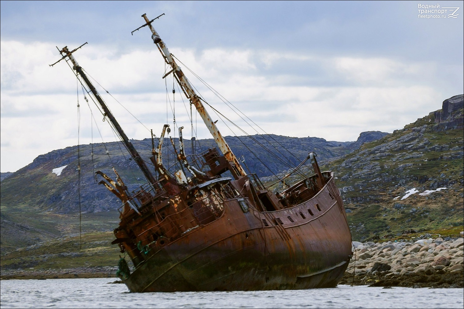 Торос — Фото — Водный транспорт