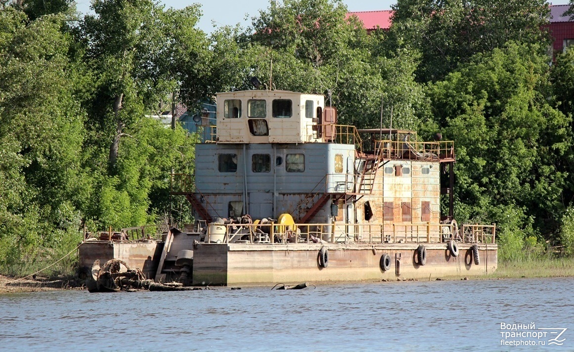 Неопознанное судно-проект 1673. Russia - Volga Basin