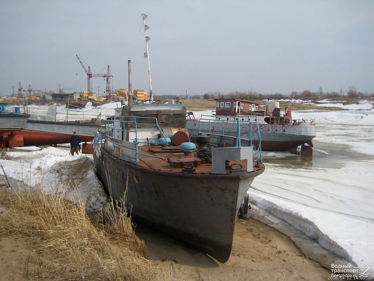 Неопознанное судно - тип Костромич. Russia - Kama Basin