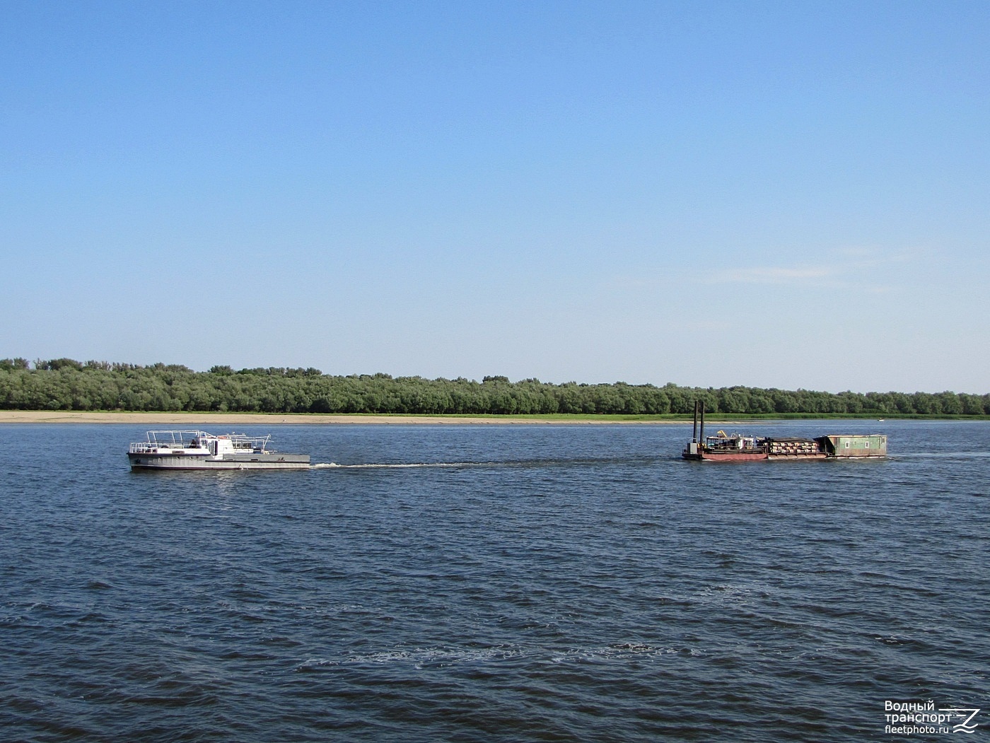 Неопознанное судно - тип Костромич. Russia - Volga Basin