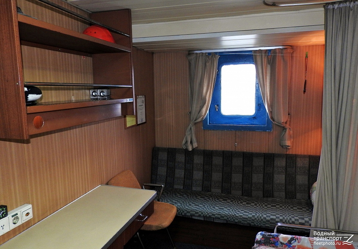 Сормовский-3066. Internal compartments