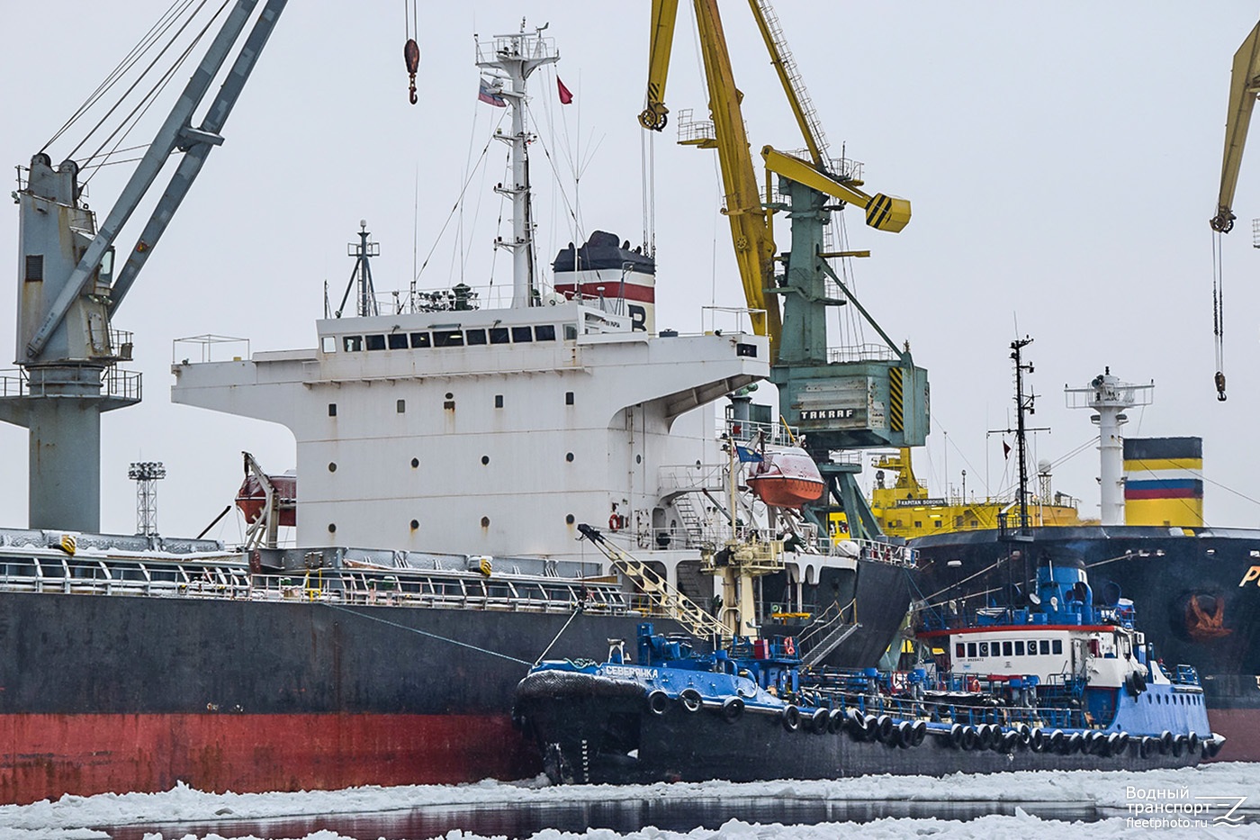 Papua, Северянка. Vessel superstructures