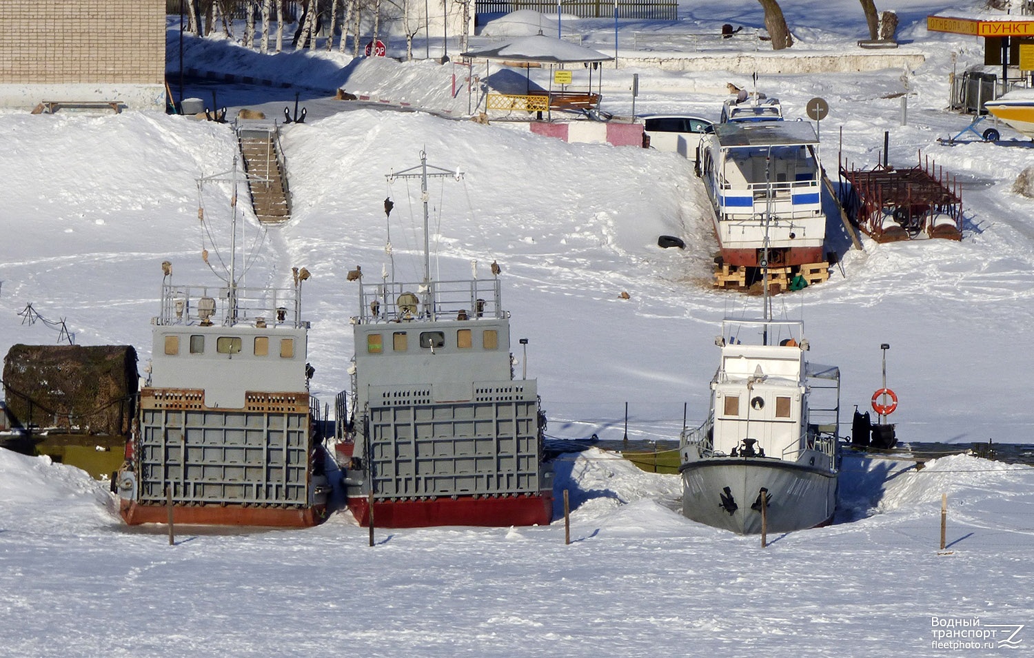Амур, Москва