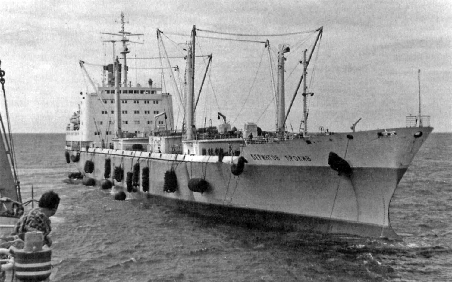 сухогруз маршал рокоссовский. плавбаза даурия. корабль кильдин мурманск. транспортный рефрижератор маршал рокоссовский. 1288.