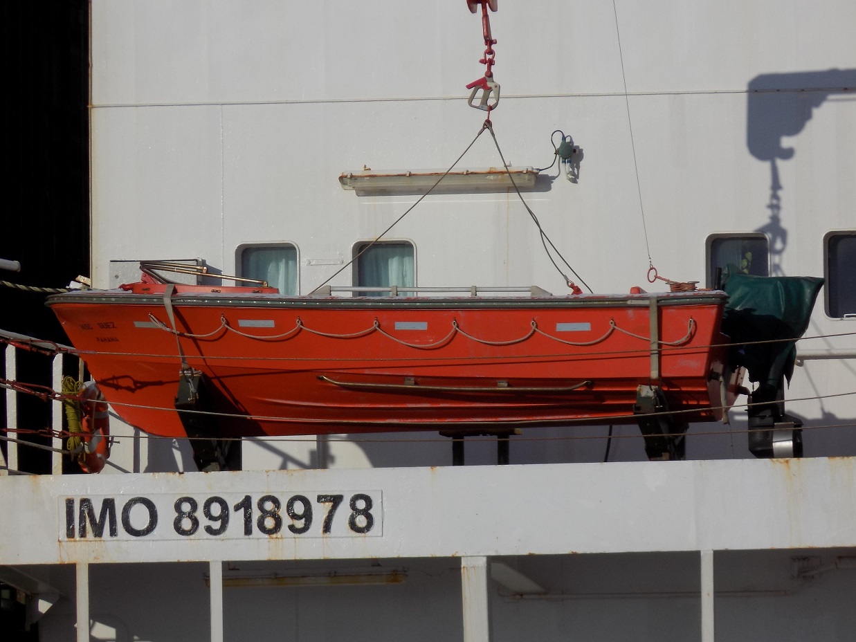 MSC Suez. Lifeboats