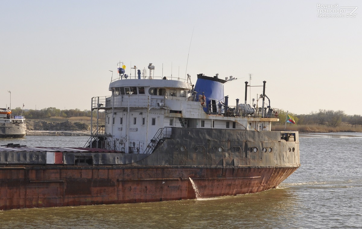 Zakamsk. Vessel superstructures