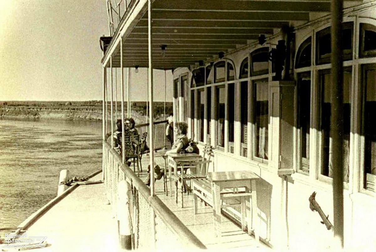 М.В. Фрунзе. Фотографии, сделанные на борту судов, Deck views