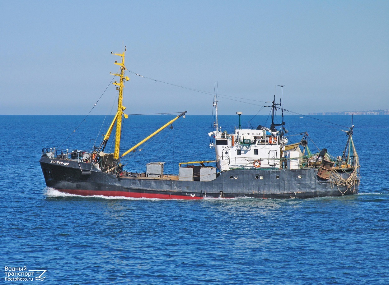 Рыболовный траулер пст. Корабль сейнер. Мртк типа балтика. Сейнер-траулер рефрижераторный. Рыболовный сейнер мрс-80.