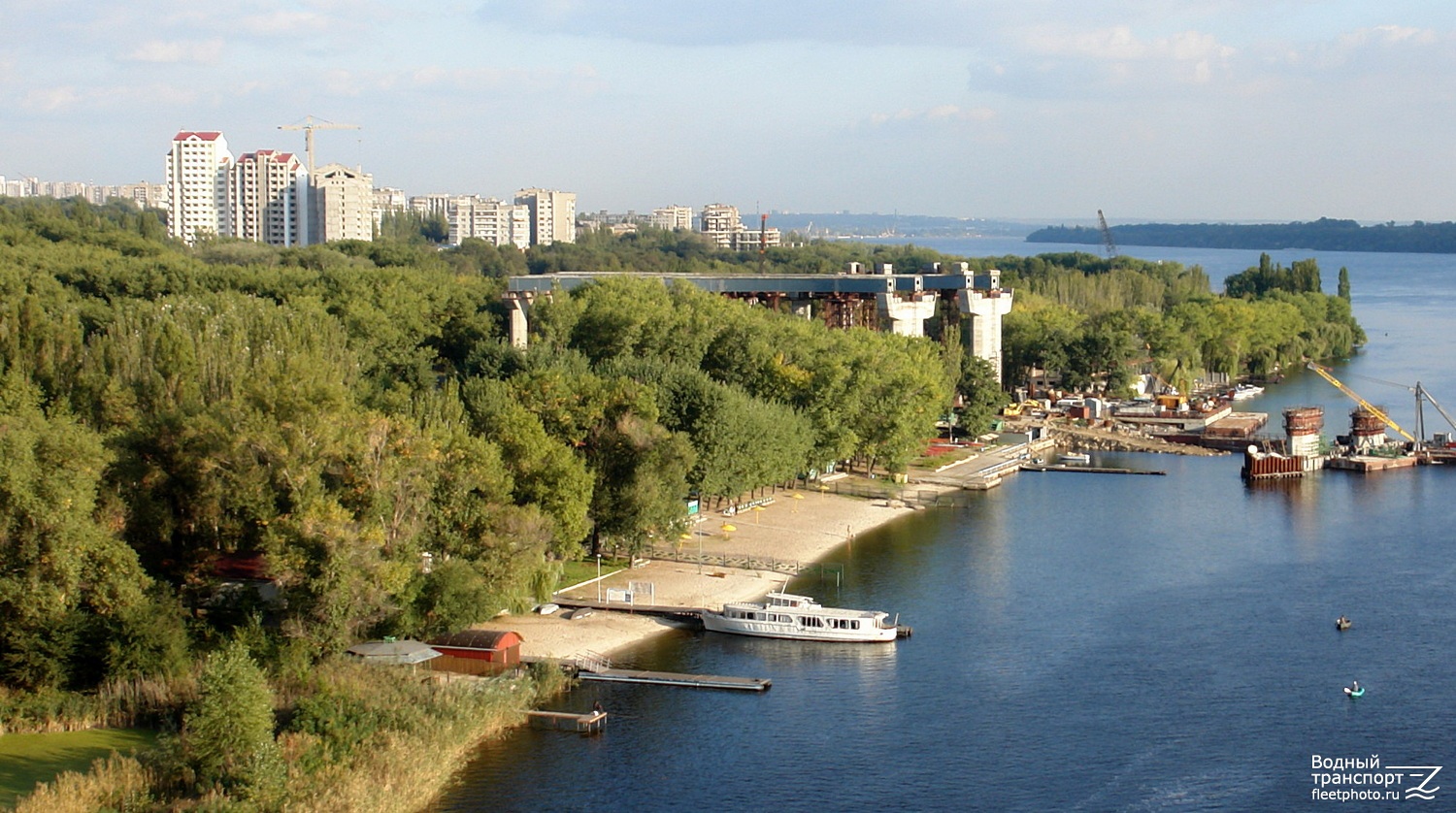 Риф-2. Dnipro River