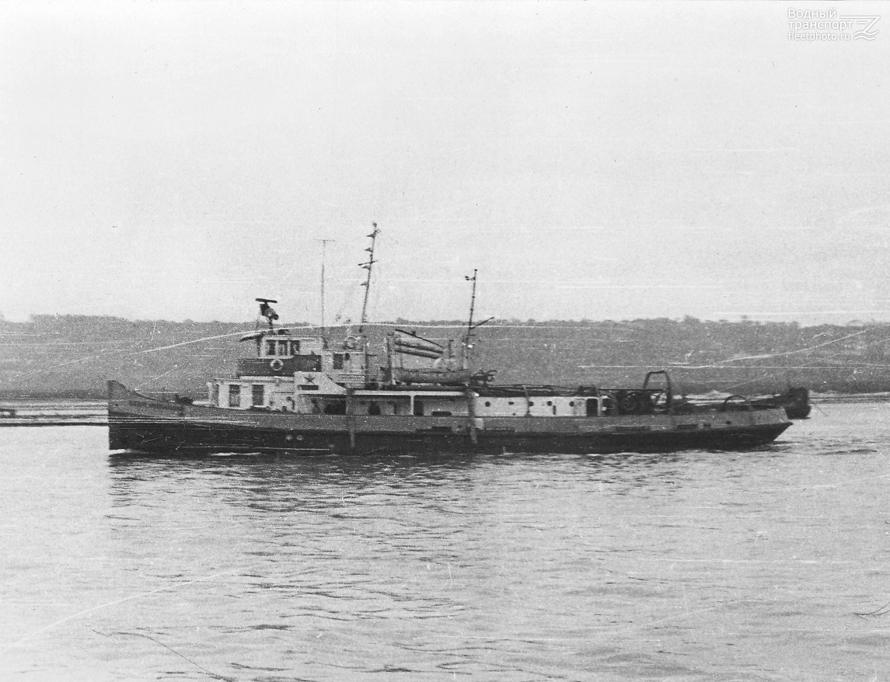 Богдан Хмельницкий — Фото — Водный транспорт