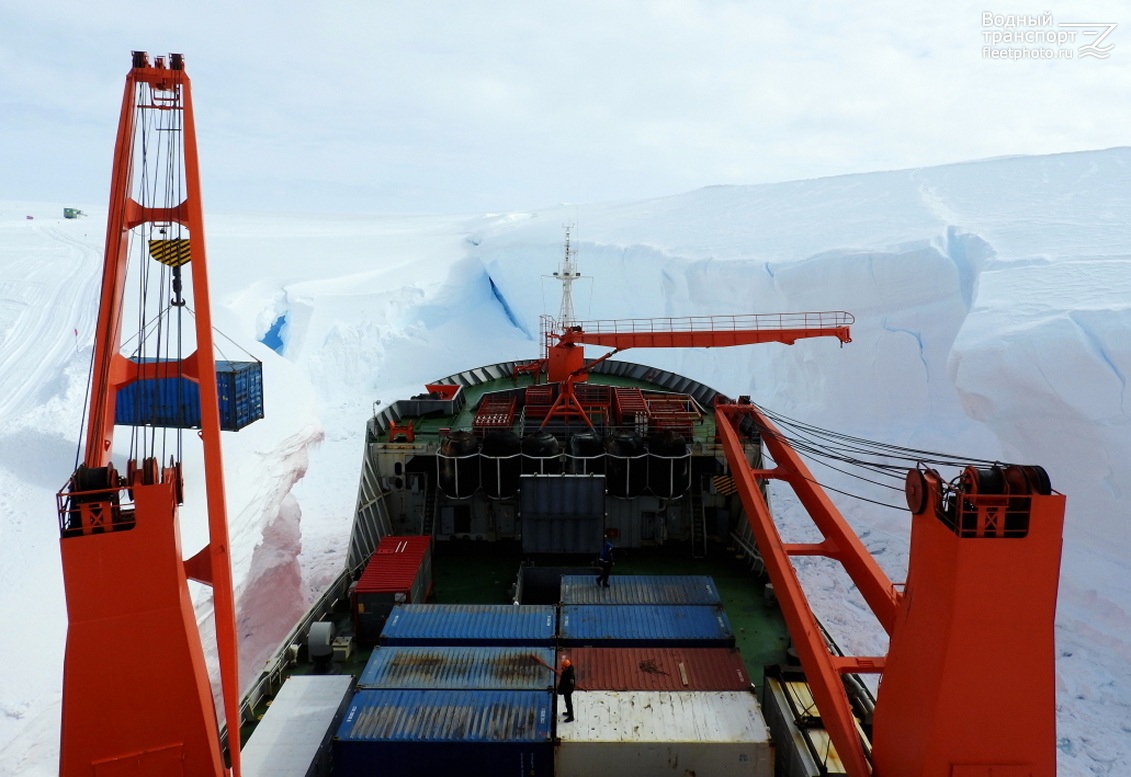 Академик Фёдоров. View from wheelhouses and bridge wings