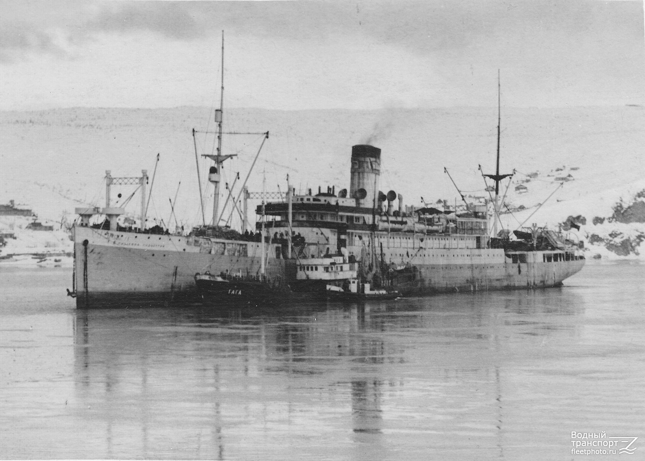 Пищевая индустрия, Гага — Фото — Водный транспорт