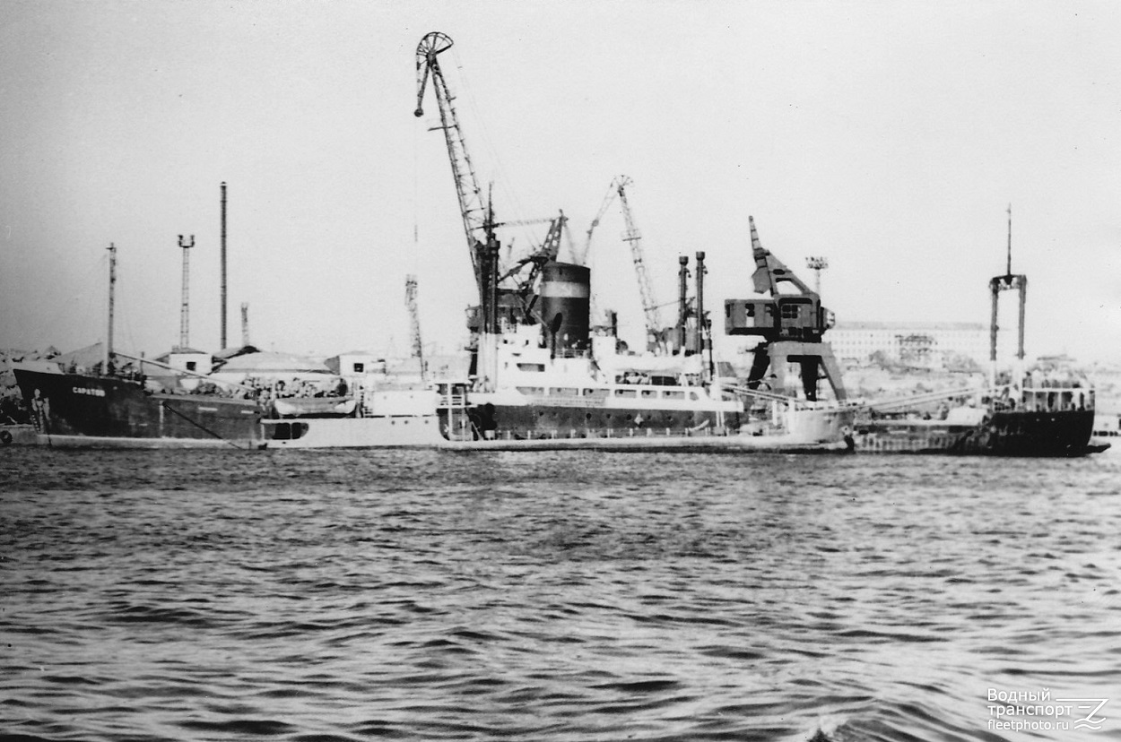 Саратов — Фото — Водный транспорт