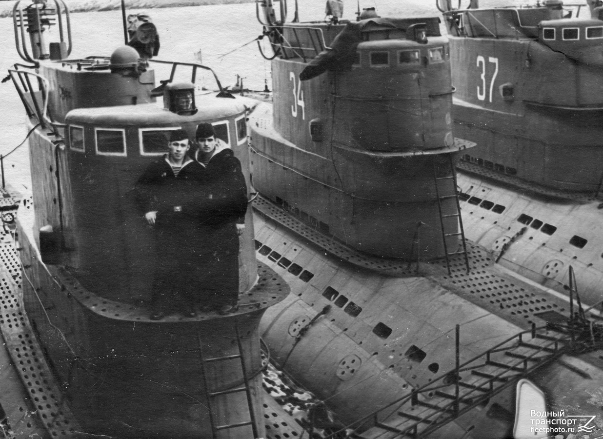 Пл тка. ДПЛ проекта 613. Подводная лодка пр 613. Дизельная подводная лодка 641. СССР подводная лодка 613.