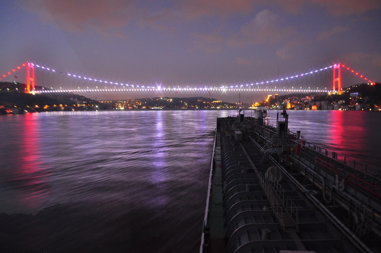 ВФ Танкер-2. Виды из рубок и с ходовых мостиков, Стамбул