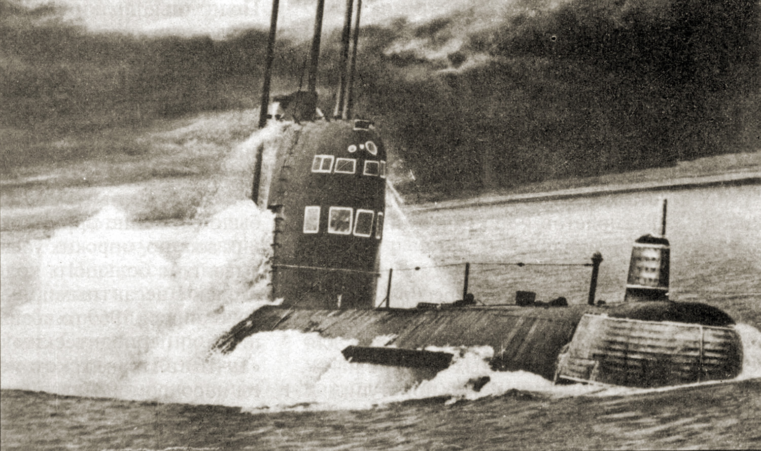Б-413. Книги, фотоальбомы и периодические издания