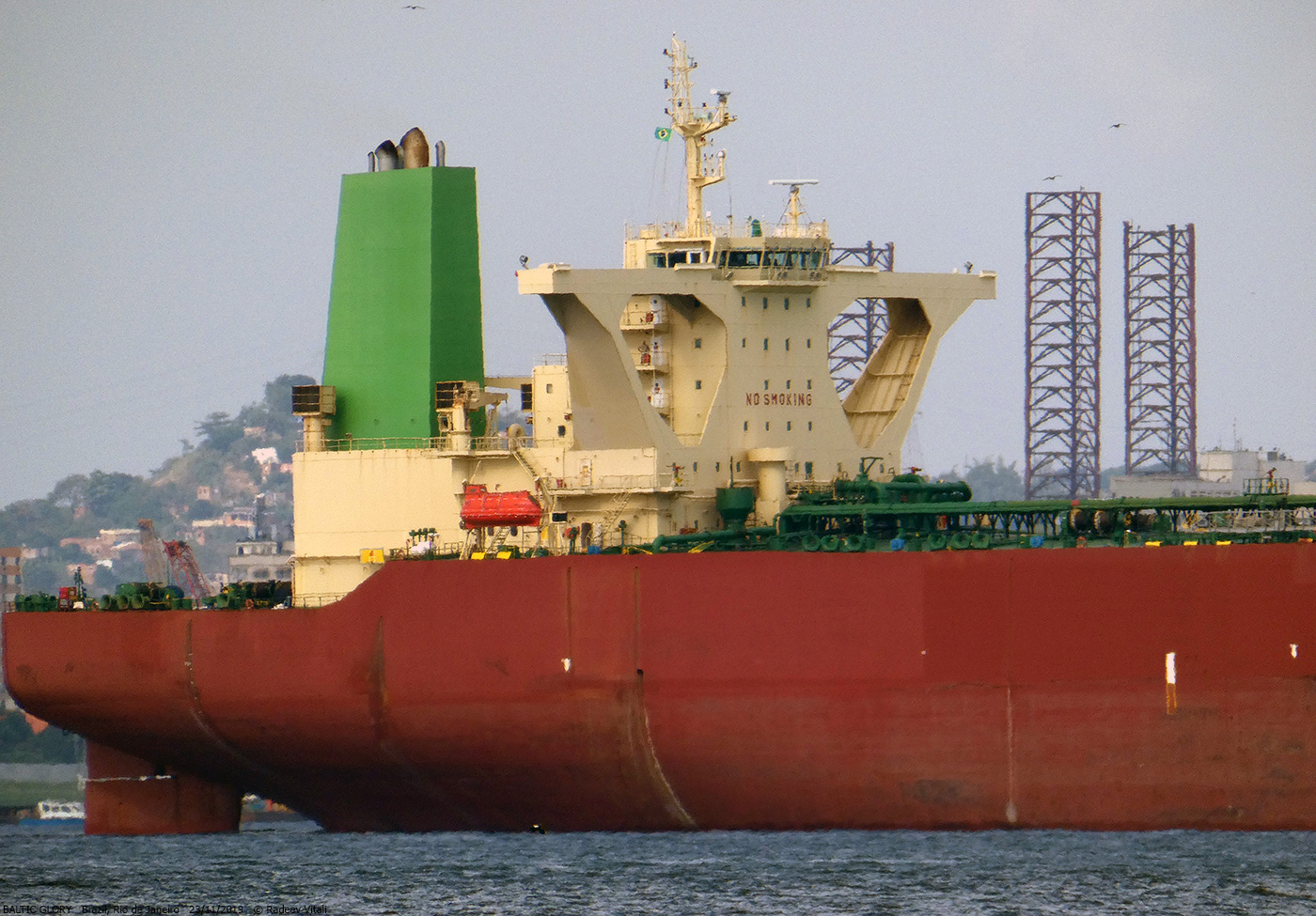 Baltic Glory. Vessel superstructures