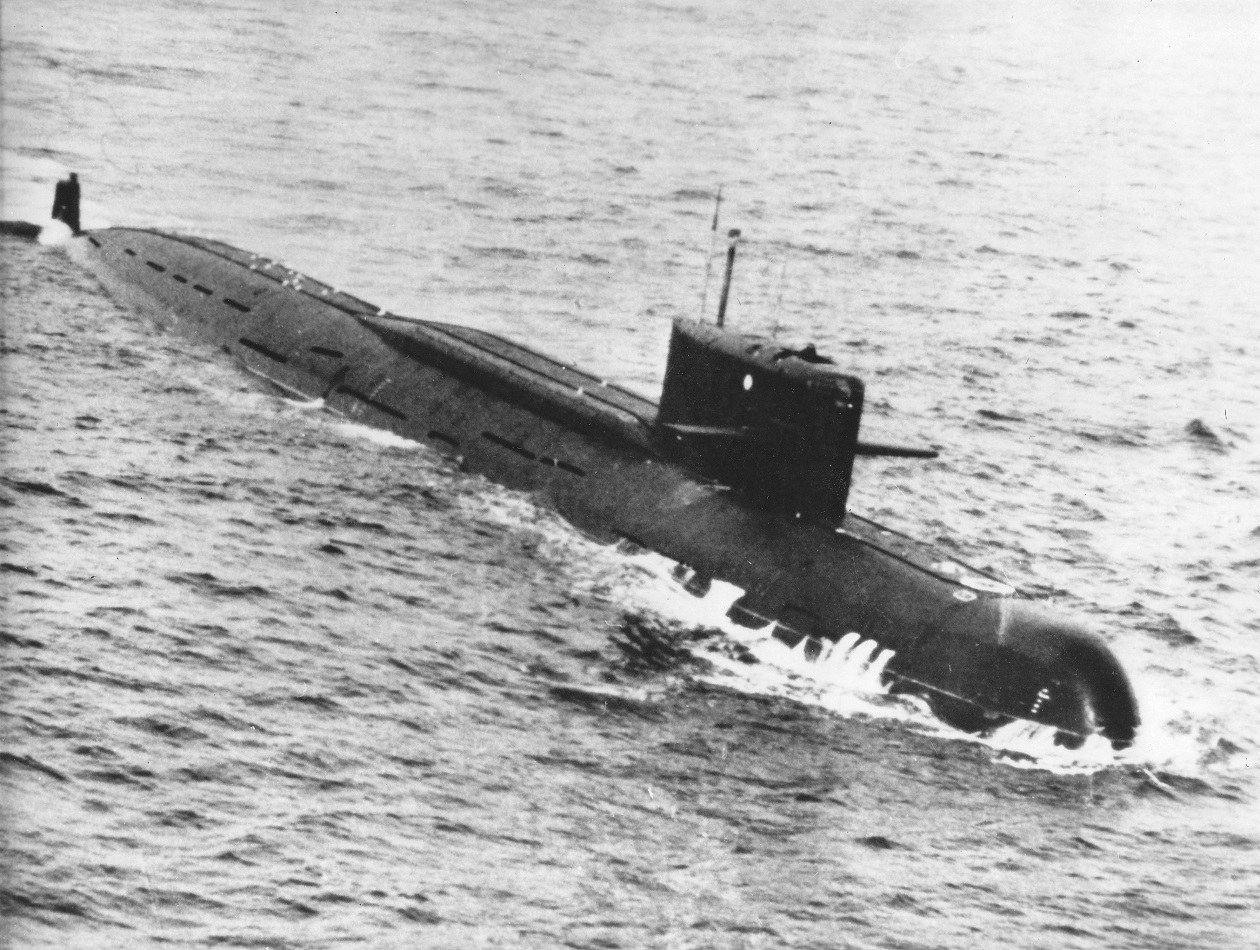 Неопознанная подводная лодка - проект 667А, 667АТ, 667АУ