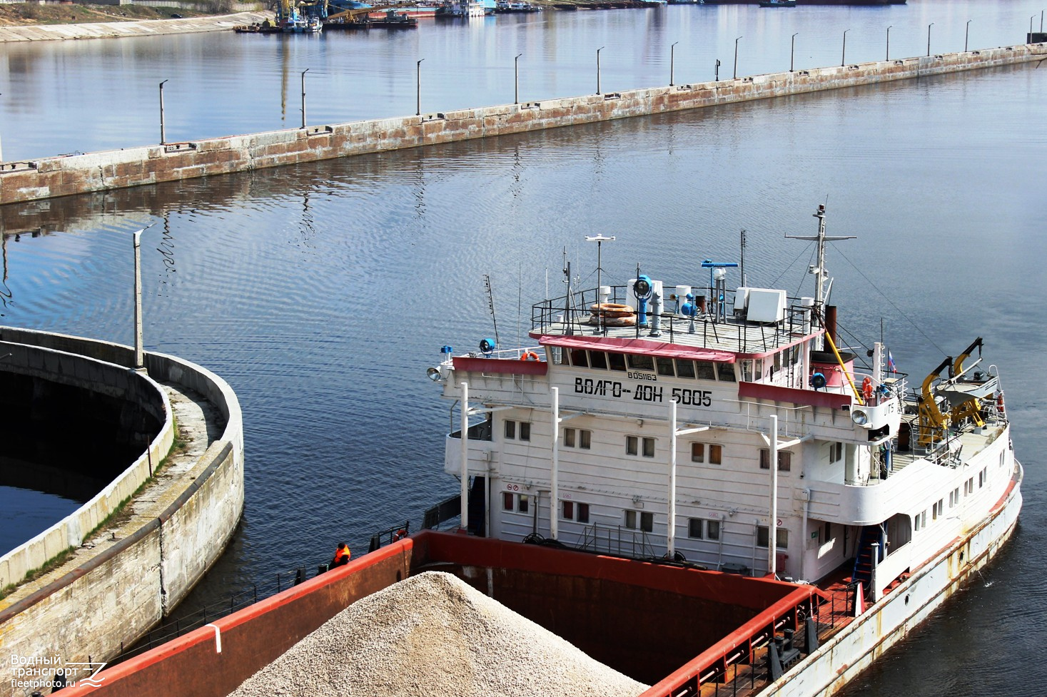 Волго-Дон 5005. Vessel superstructures