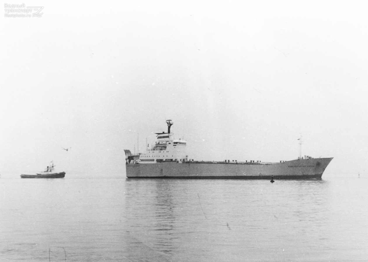 Инженер Нечипоренко — Фото — Водный транспорт