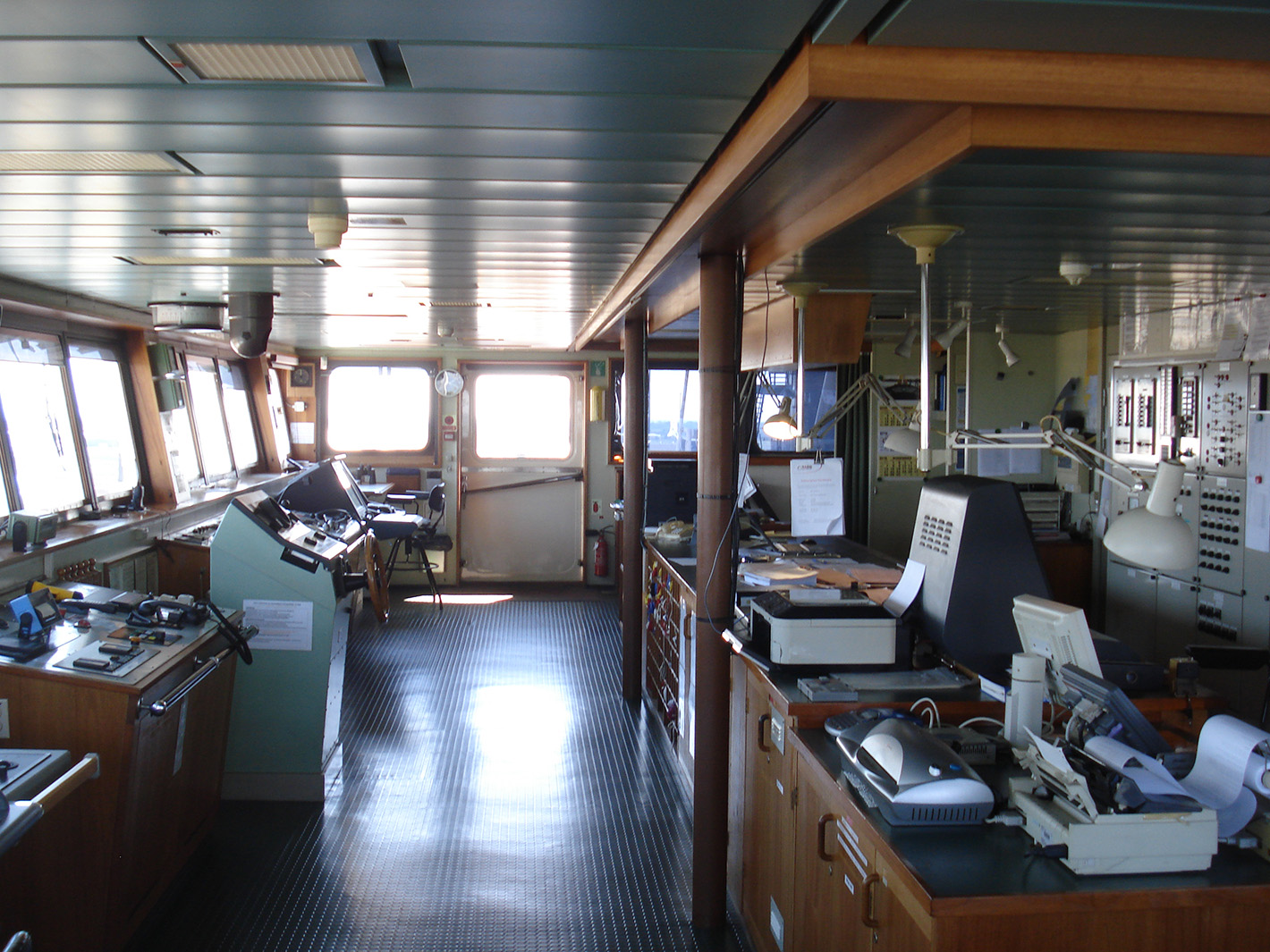 MSC Sariska. Wheelhouses, Control panels