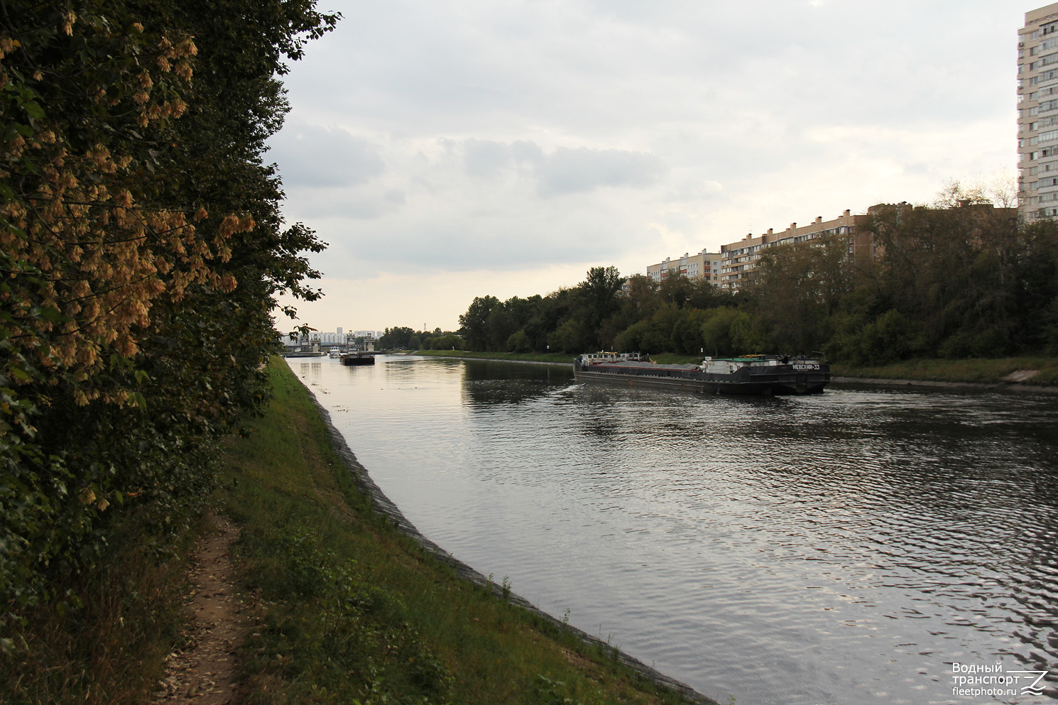 Невский-33. Moscow Canal