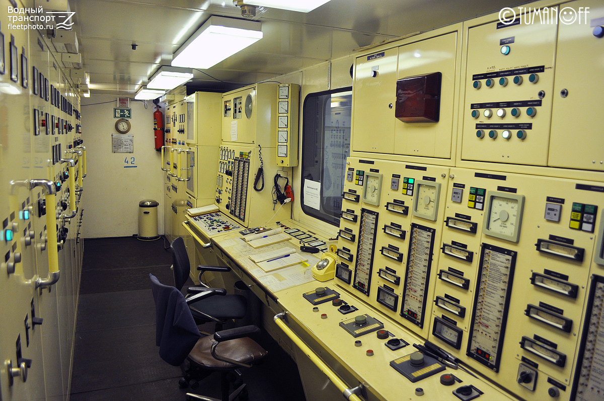 КПЛ-351. Engine Rooms