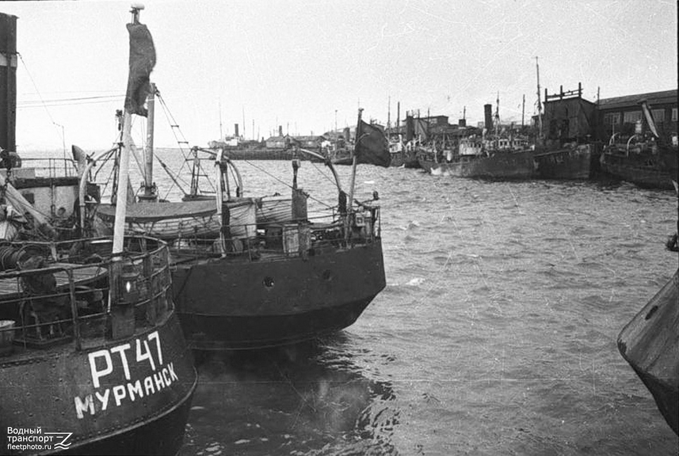 РТ-47 Днепр. Надстройки, СССР — Фото — Водный транспорт