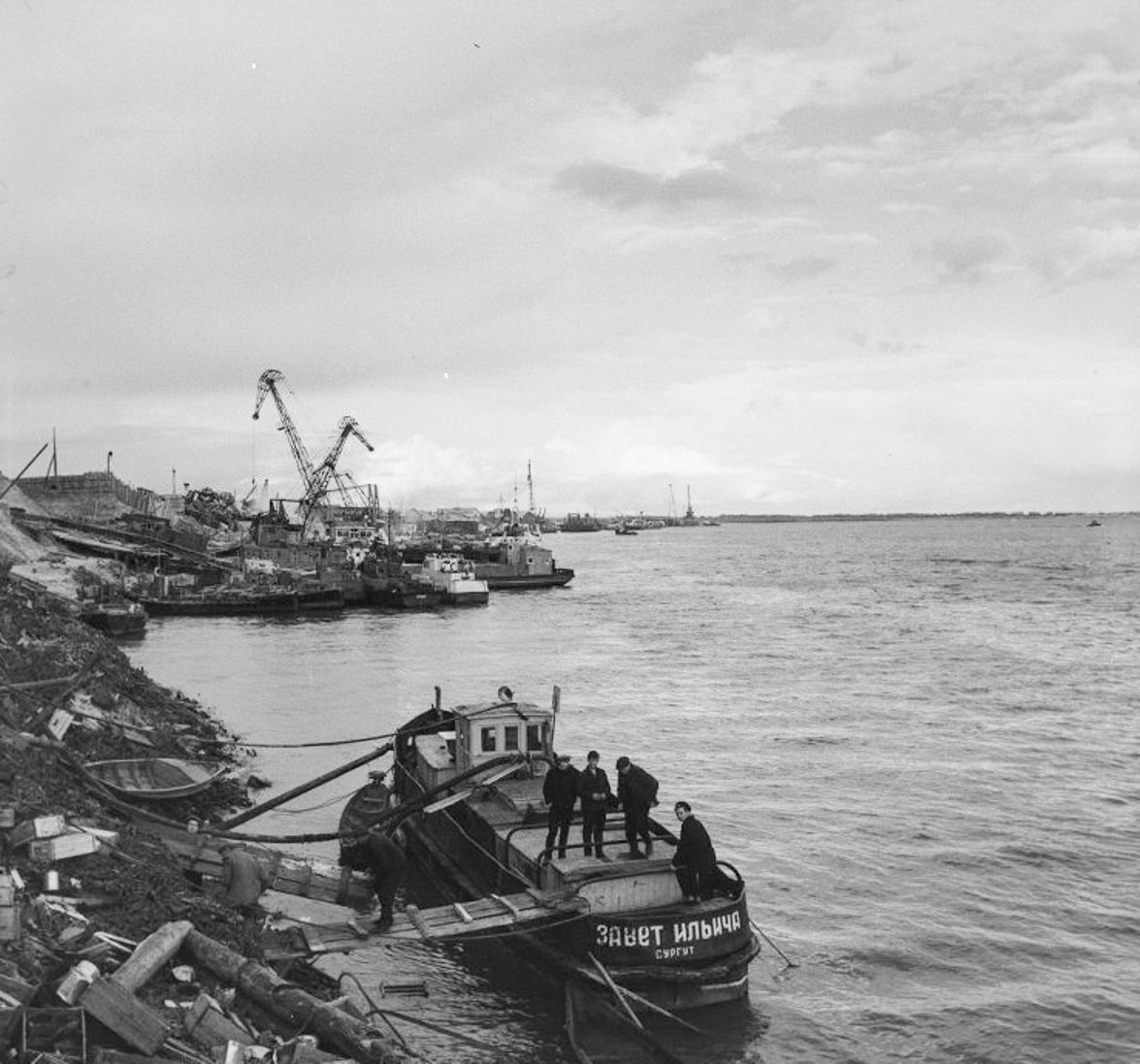 Завет Ильича. Река Обь — Фото — Водный транспорт