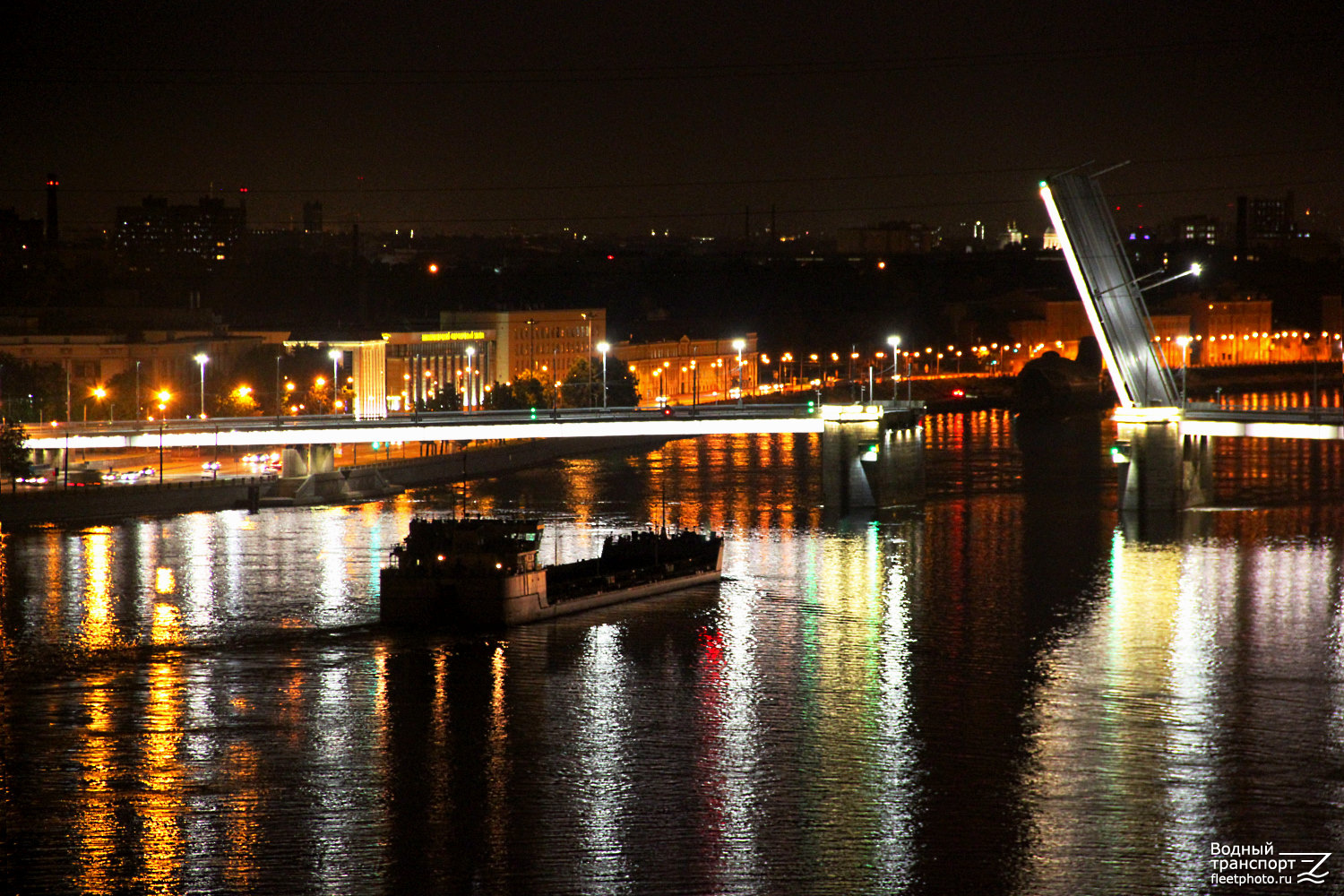 Neva River, Water Paths Infrastructure