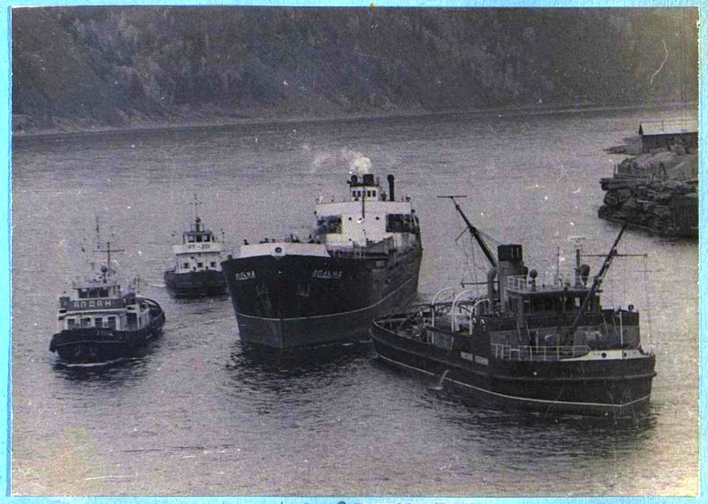 Алдан, РТ-301, Лодьма, Красноярский Рабочий — Фото — Водный транспорт