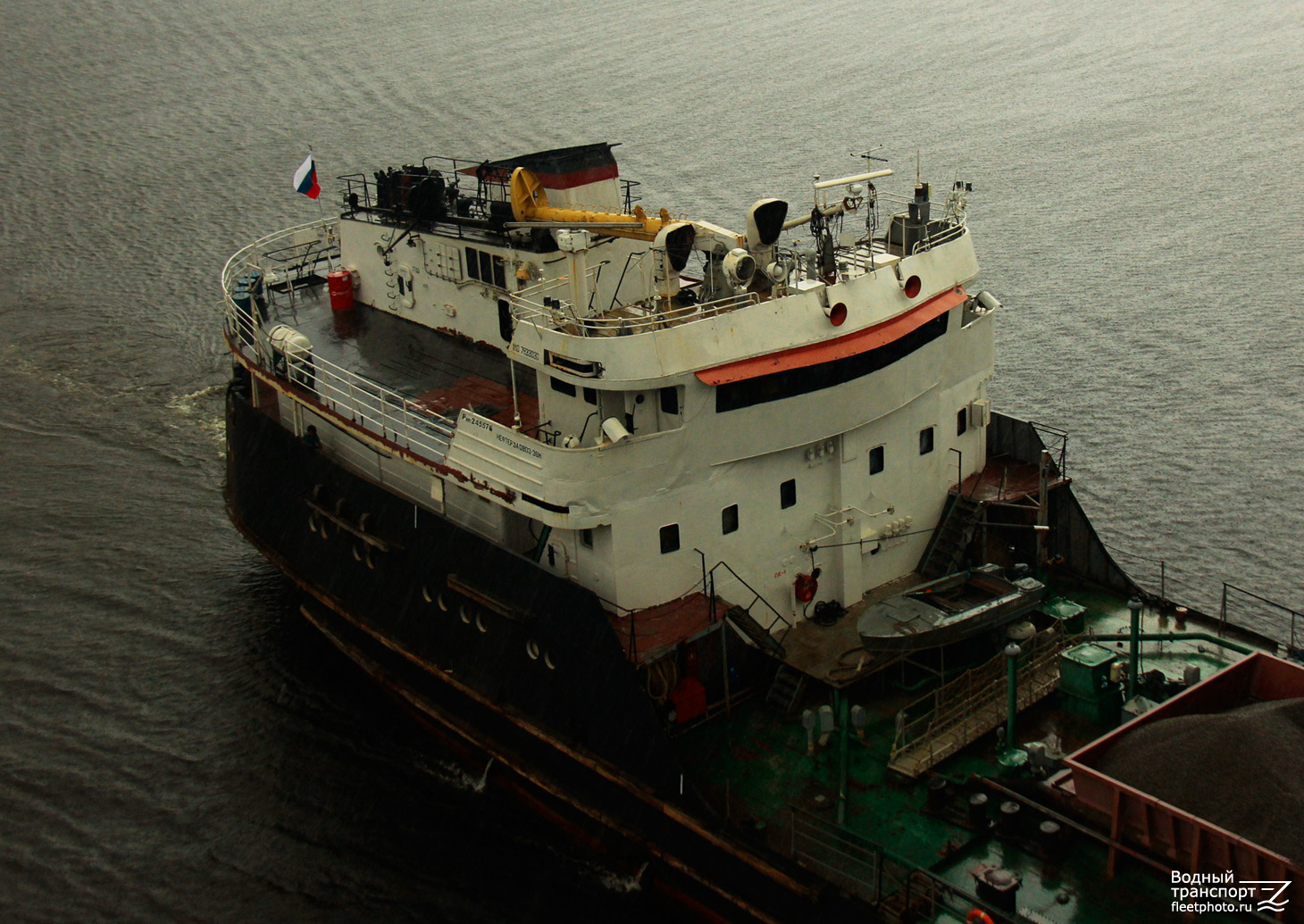 Нефтерудовоз-36М. Vessel superstructures