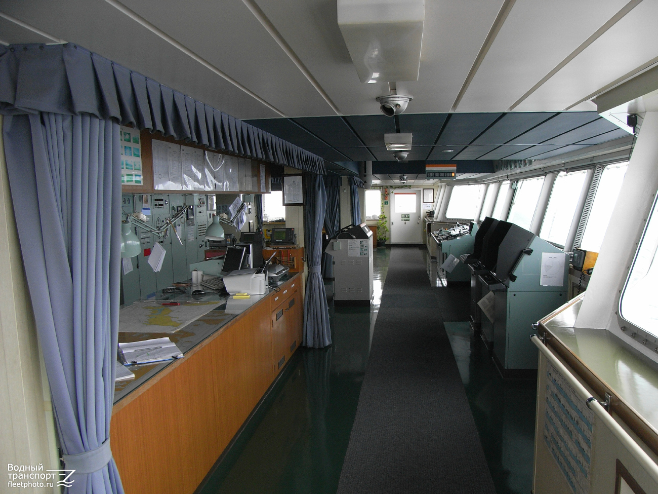 MOL Priority. Wheelhouses, Control panels