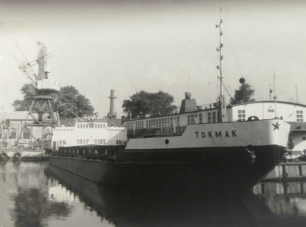 Токмак, Неопознанное судно - проект 889А
