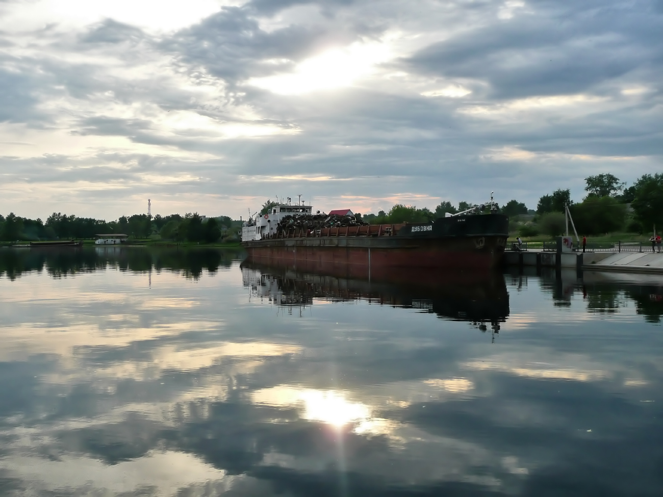 Покровское вино дубовка фото