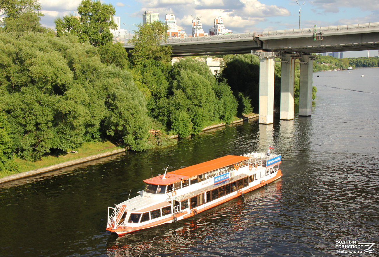 теплоход прага москва