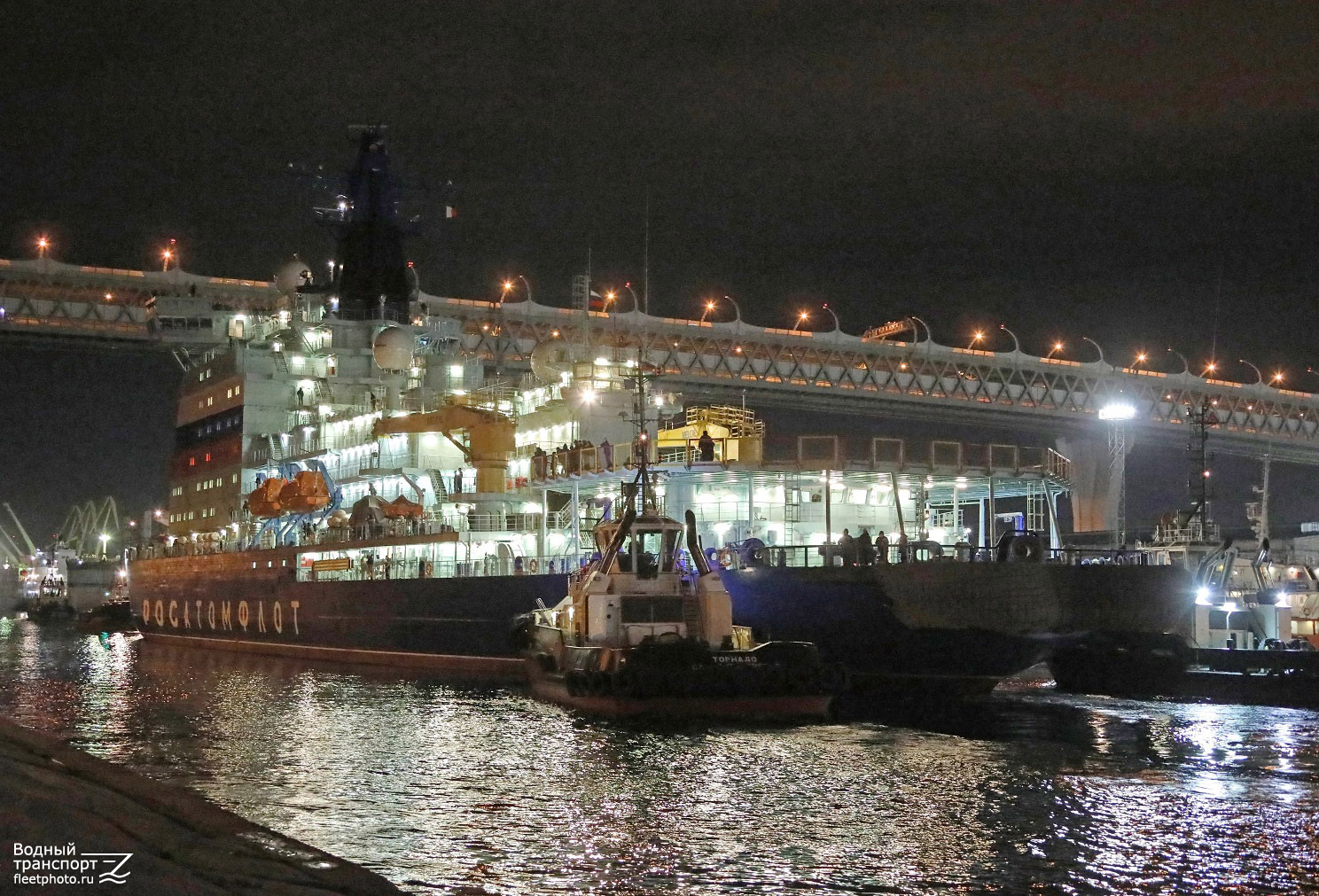 Урал, Торнадо — Фото — Водный транспорт