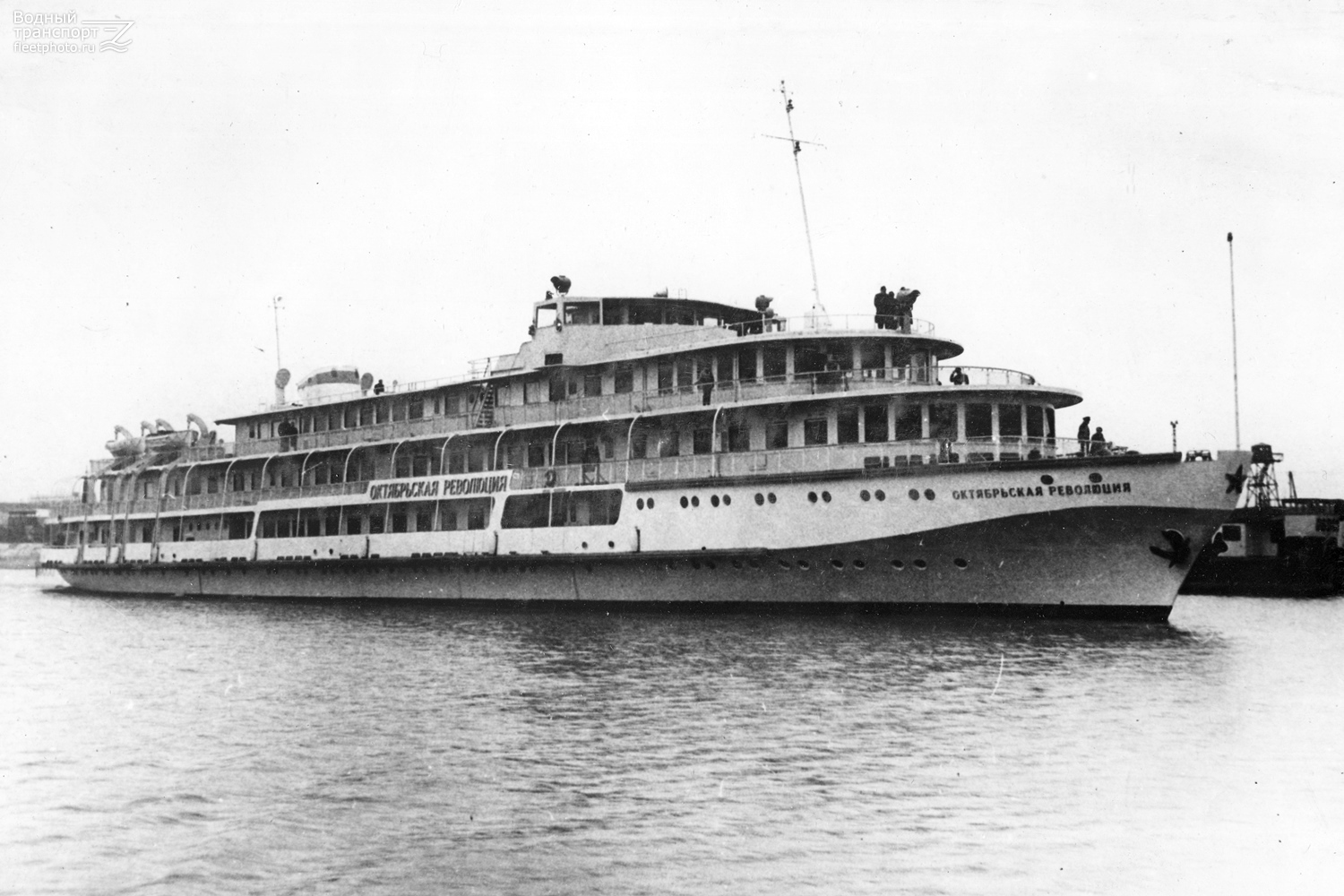 Октябрьская Революция — Фото — Водный транспорт