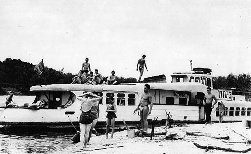 Проект судна рсд 59. Теплоходом осадка. Калач на дону старые фото. Осадка теплохода. Теплоход урал пермь.