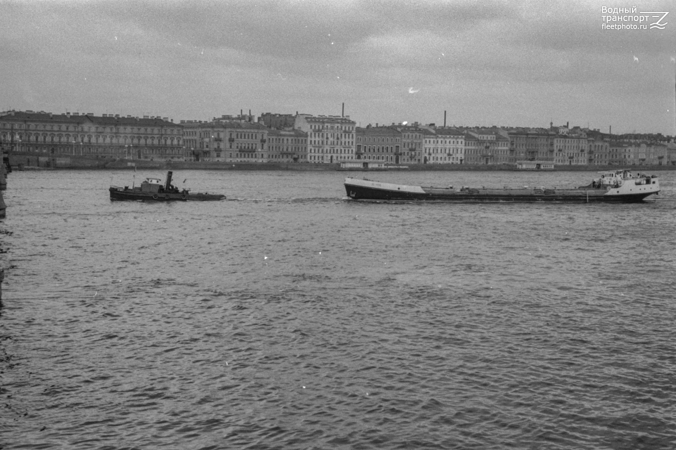 Неопознанное судно -тип Финский лихтер, проект Фин-1000. СССР — Фото ...