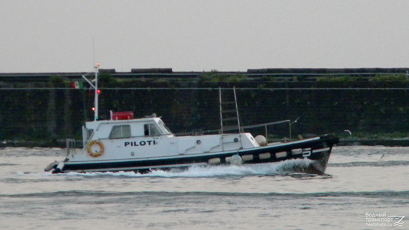 Piloti 5