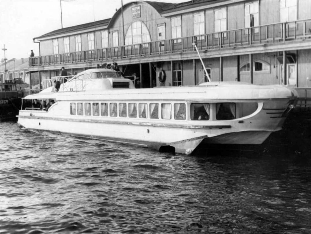 Восток — Фото — Водный транспорт